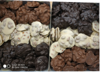 Kayısı Çekirdekli Çikolata