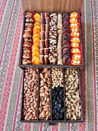 İsi̇m Ve Logo Eklenebi̇len Çekmeceli̇ Kutu
